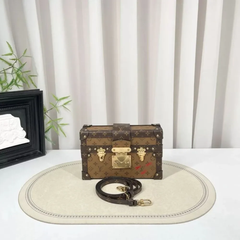 Louis Vuitton Women Pre-Loved Bag Very Good Condition
